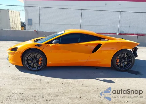 2023 Mclaren Artura Performance/Techlux/Vision z USA, uszkodzony, nr VIN SBM16AEA5PW001458